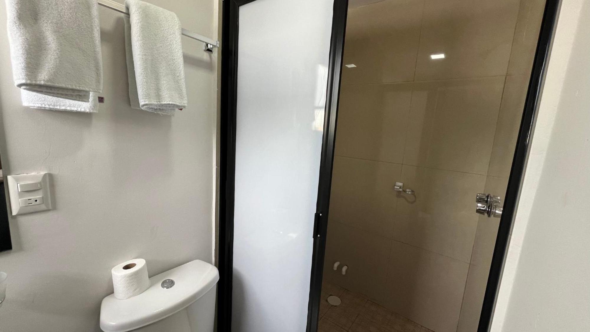 Hotel Plazuela Cadereyta Jimenez Екстер'єр фото