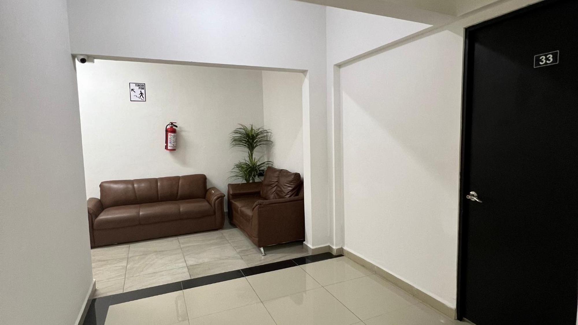 Hotel Plazuela Cadereyta Jimenez Екстер'єр фото
